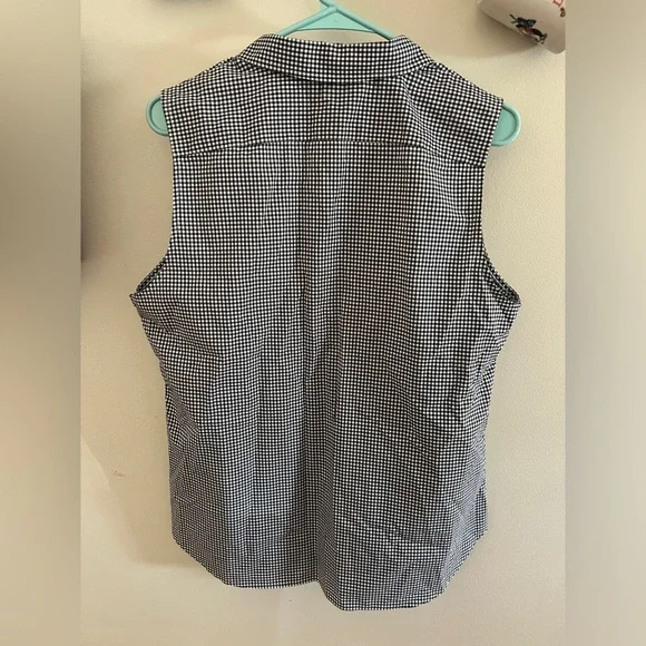 Non Iron Black Gingham Sleeveless Button Down Ralph Lauren - Picture 2 of 3